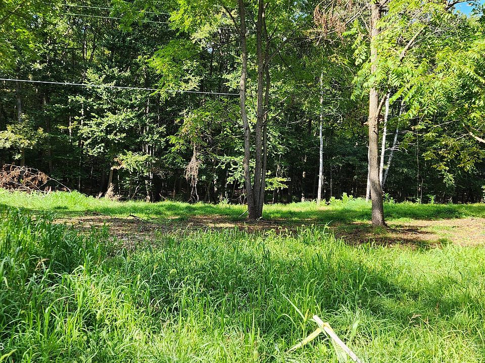 2nd image of 629 Evergreen Dr