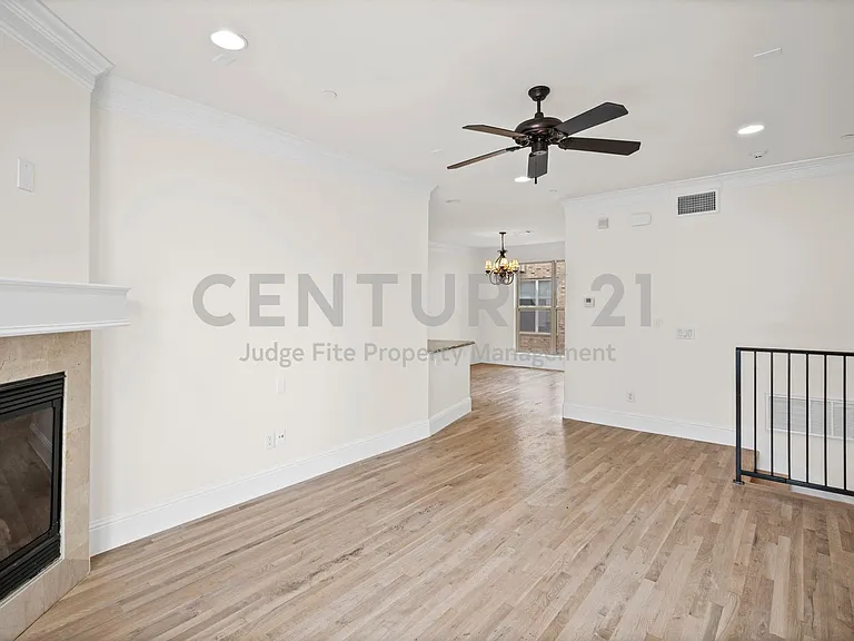 4144 Grassmere Ln #4 — Photo 6