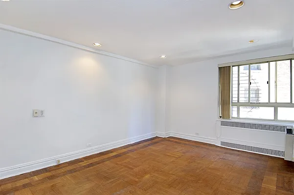 Sold by Corcoran | media 14