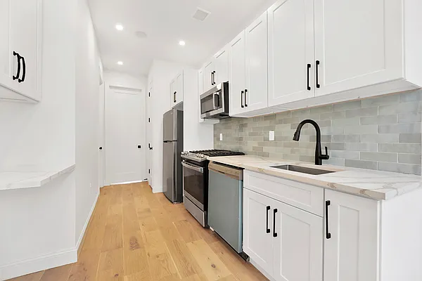 Rented by Keystone Realty USA Corp | media 13