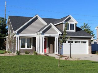 1702 Bohn Cir, Urbana, IL 61802