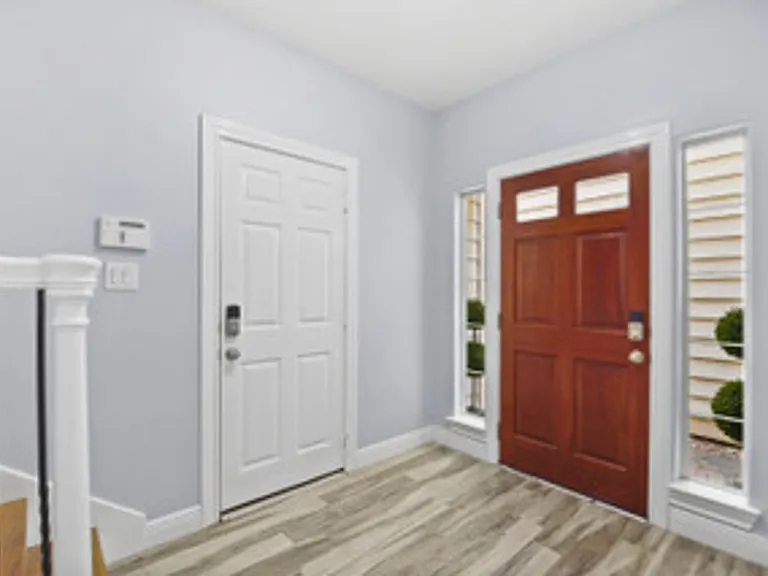 5954 Kansas St — Photo 2