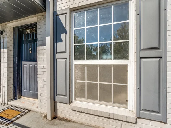 7805 Royal Ln, Dallas, TX 75230