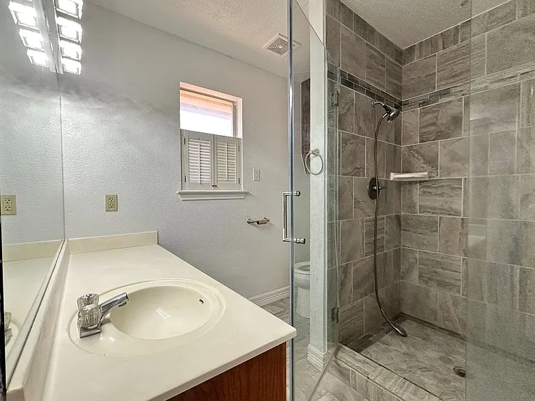 3004 Sundown Ln — Photo 16