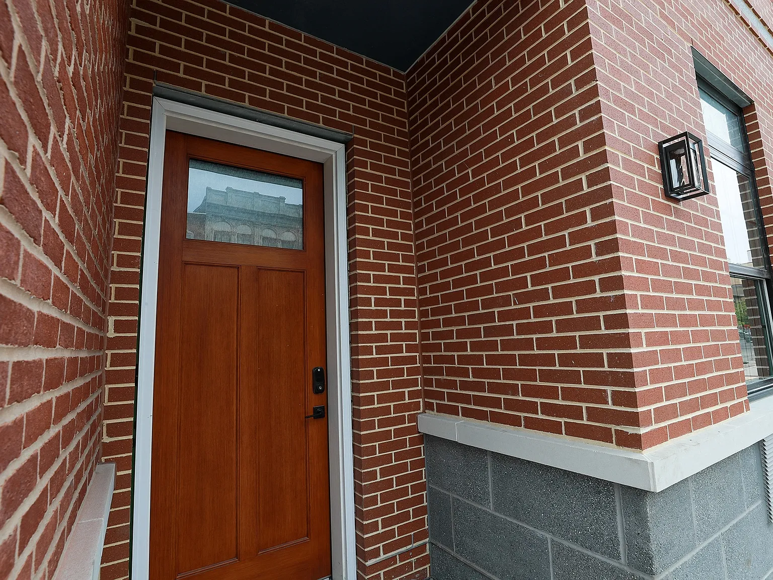 1010 Apartments — Photo 2