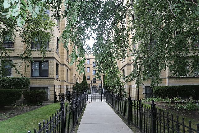 1st image of 4606 N Beacon St APT 4C