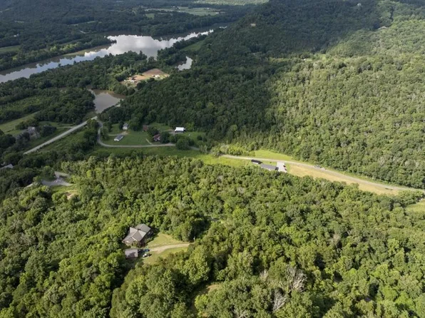 4.99 Hopkins Hollow Rd, Gainesboro, TN 38562