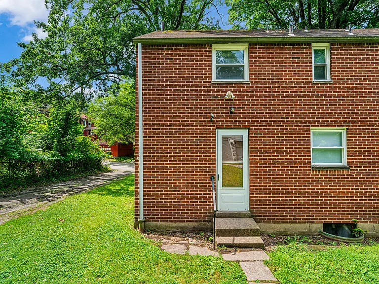 1205 Labelle Ave — Photo 15