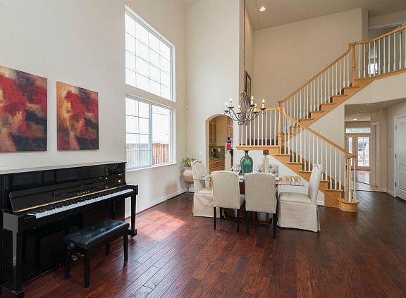3rd image of 3341 Louis Paul Way