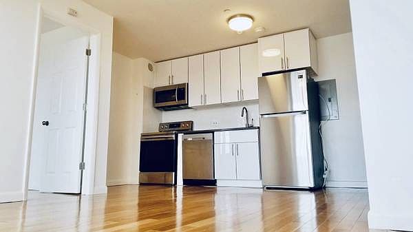 1st image of 366 Stockton St #3AB