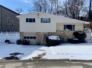 611 Francis Ct, Pittsburgh, PA