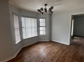 The Oaks @ NorthPark