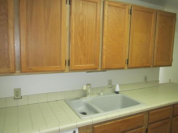 5th image of 7602 Concord Ln NE #103
