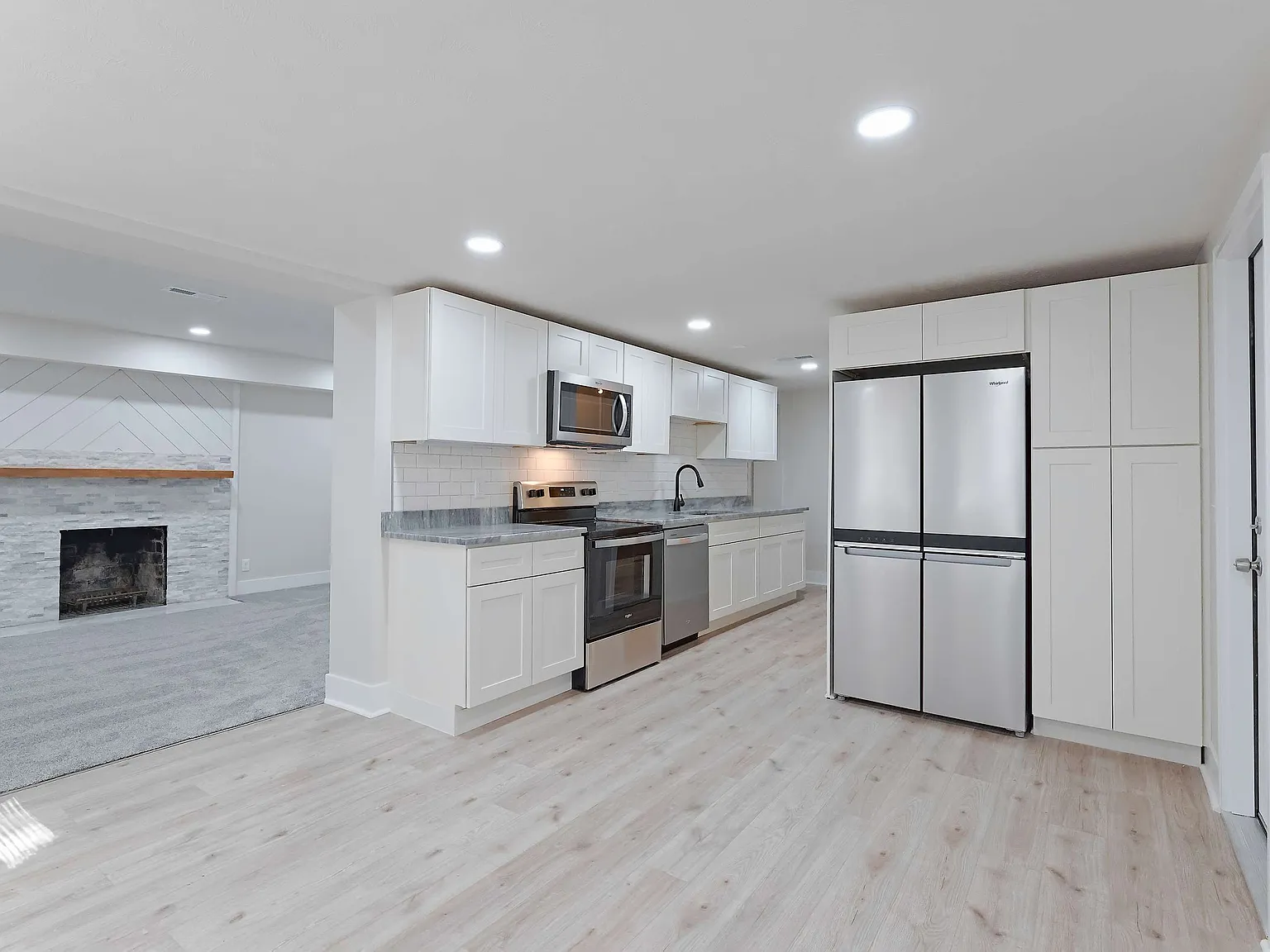 1901 D Street - Unit E — Photo 2