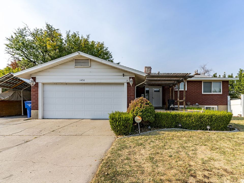 1st image of 1430 W Teakwood Dr