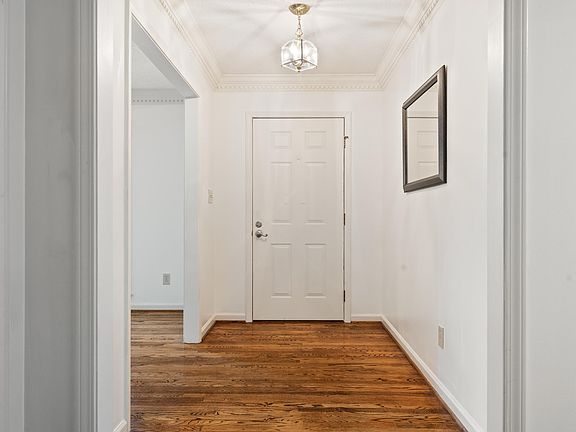 5th image of 103 Green Wing Cir