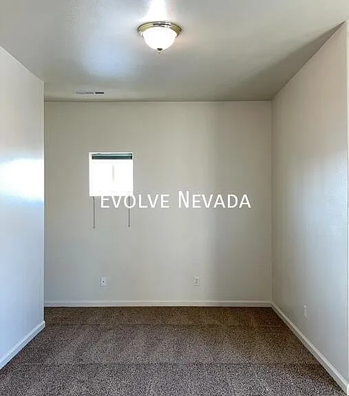 2150 Divot Dr — Photo 8
