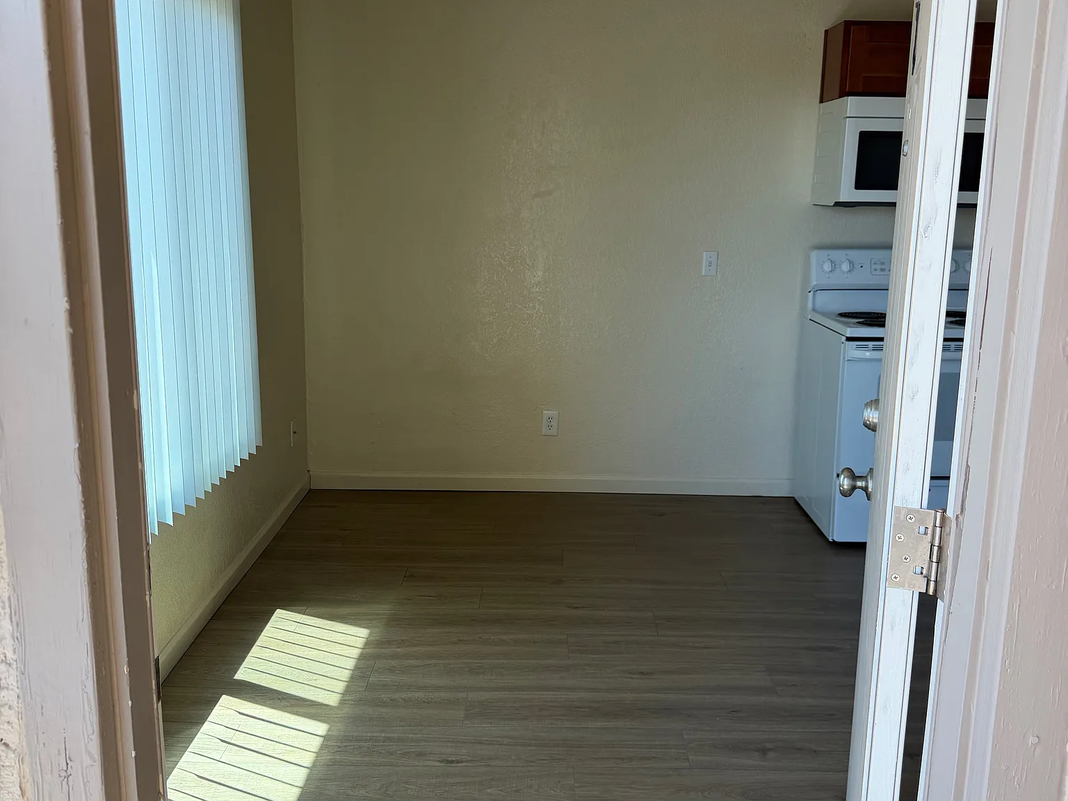 1 bed, 435 sqft, $880 — Photo 4