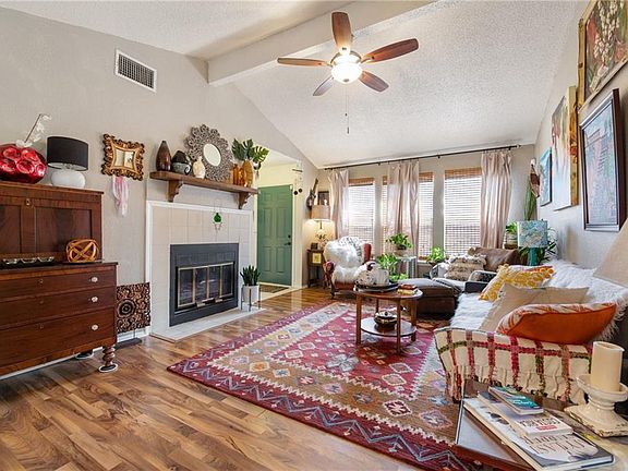 5th image of 811 Primrose Ln