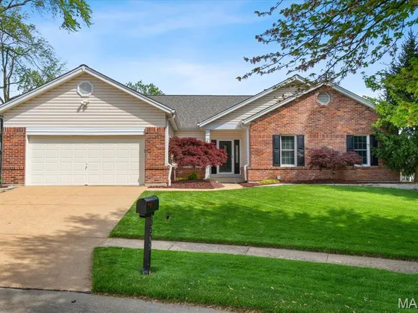 15509 Amber Meadows Ct, Chesterfield, MO 63017