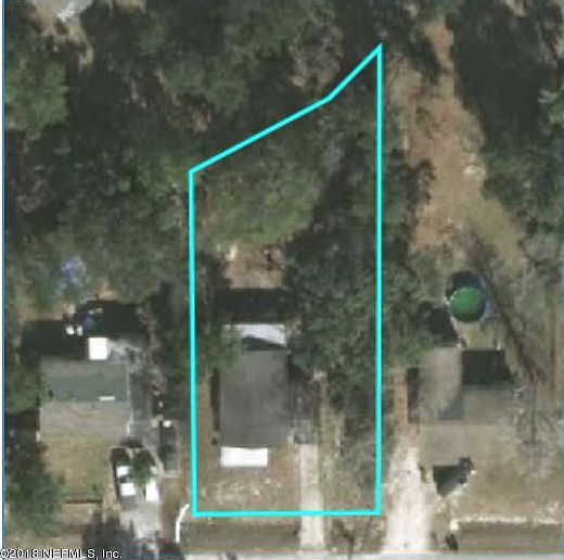 2nd image of 235 Woodside Dr