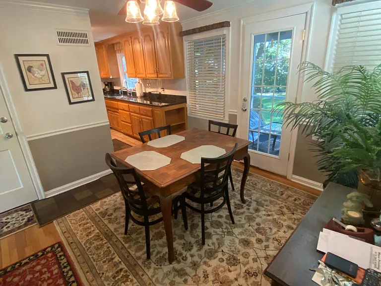 4221 Oxford Rd — Photo 17
