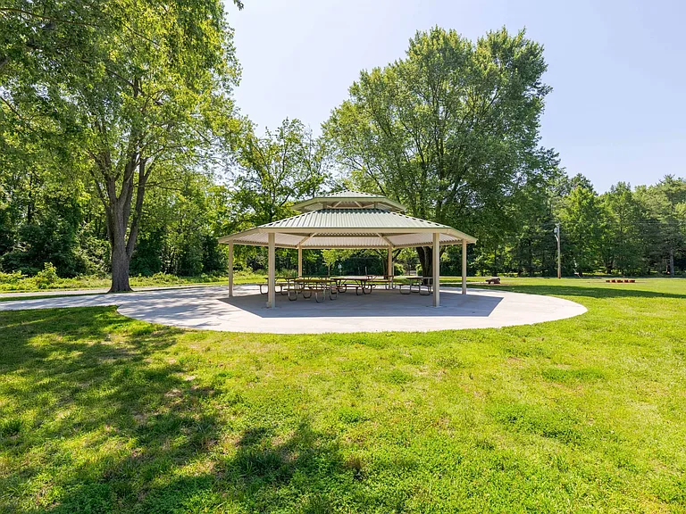 Harford Commons — Photo 14