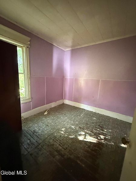 5th image of 187 Bleecker Street