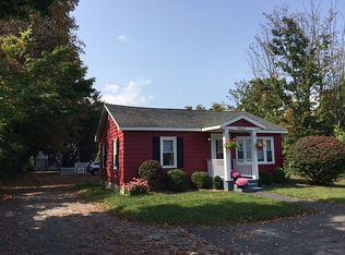 463 Maple Ave, Saratoga Springs, NY 12866