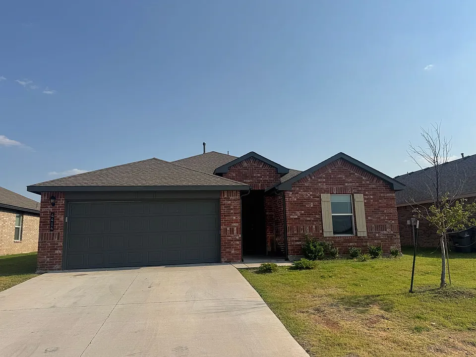 4414 SW Christina Ct