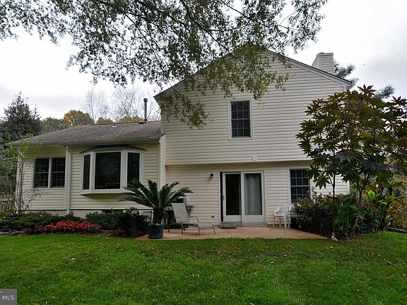 5th image of 9739 Abington Ct