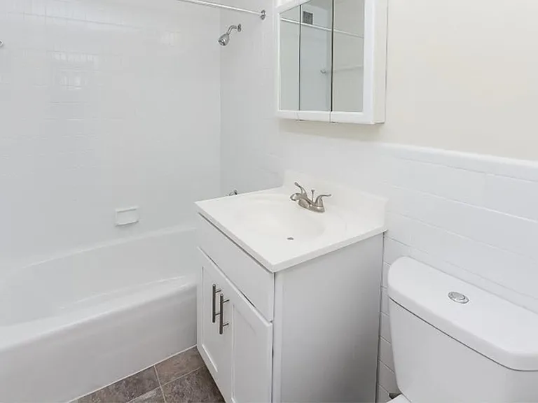 Nieuw Amsterdam Apartment Homes — Photo 10