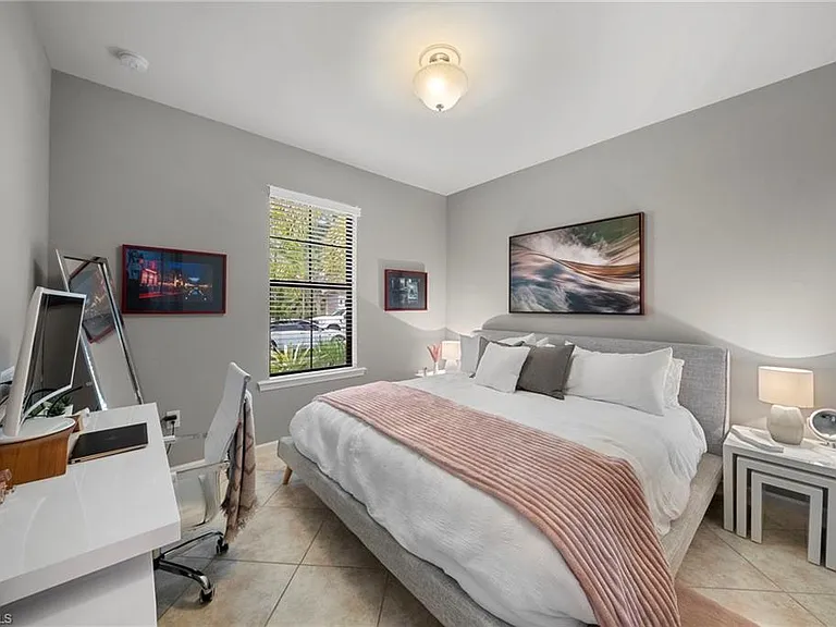 7052 Live Oak Dr — Photo 31