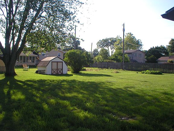3rd image of 51845 Pennyroyal Ln