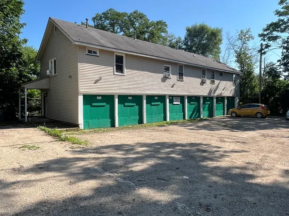 336 Saint Charles St, Elgin, IL 60120