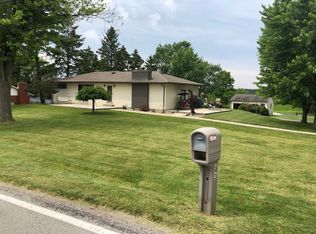 393 S Bickett Rd, Xenia, OH 45385