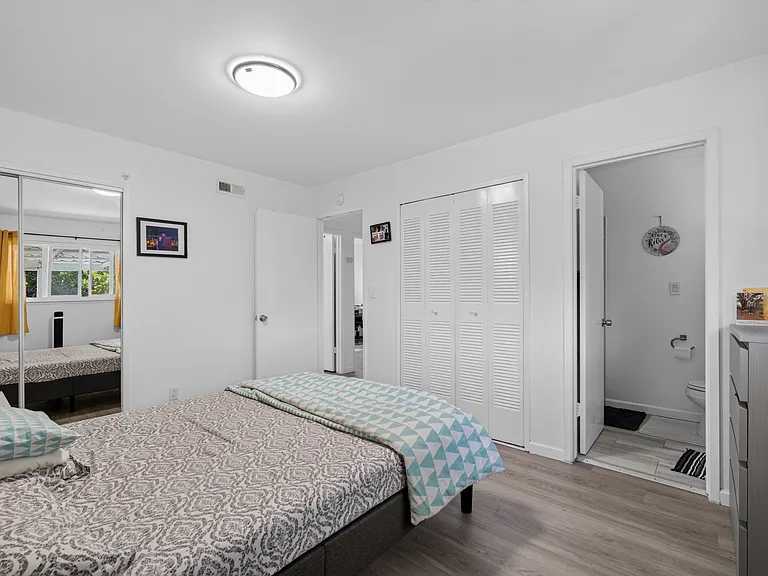 25309 Meredith Ct — Photo 22