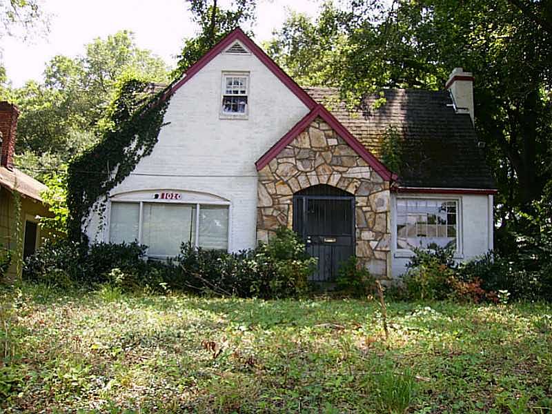 2nd image of 1020 Dill Ave SW