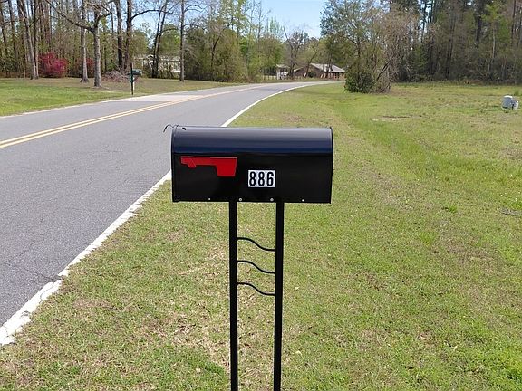 5th image of 886 River Landing Rd