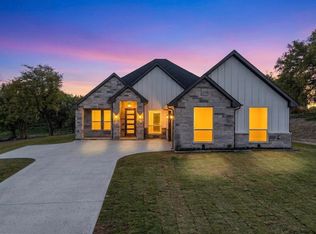 1501 Rider Rd, Azle, TX 76020