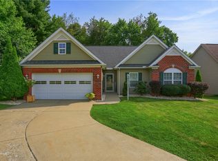 100 Whitetail Dr, Beaver Falls, PA 15010