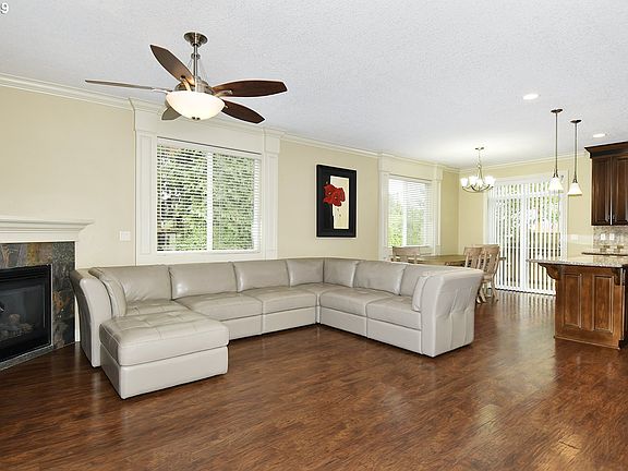 5th image of 5300 NE 77th Cir