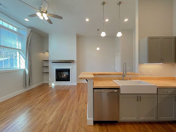4th image of 756 Bailey St #F