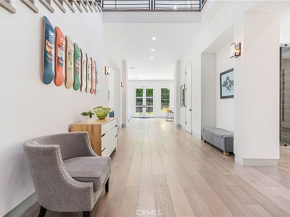 5th image of 4435 Camellia Ave