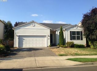 451 Muirfield Ln, Woodburn, OR 97071