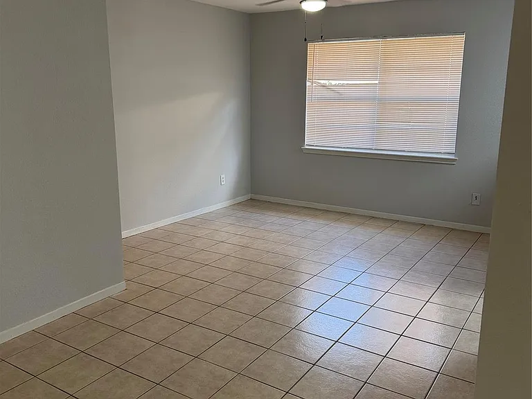 15722 Echo Canyon Dr — Photo 7