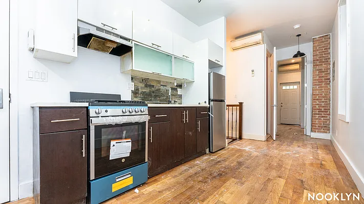 Rented by Nooklyn NYC LLC | media 1