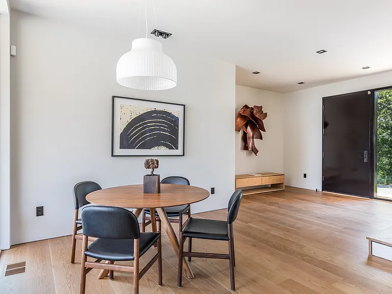 6 Tara Rd — Photo 3