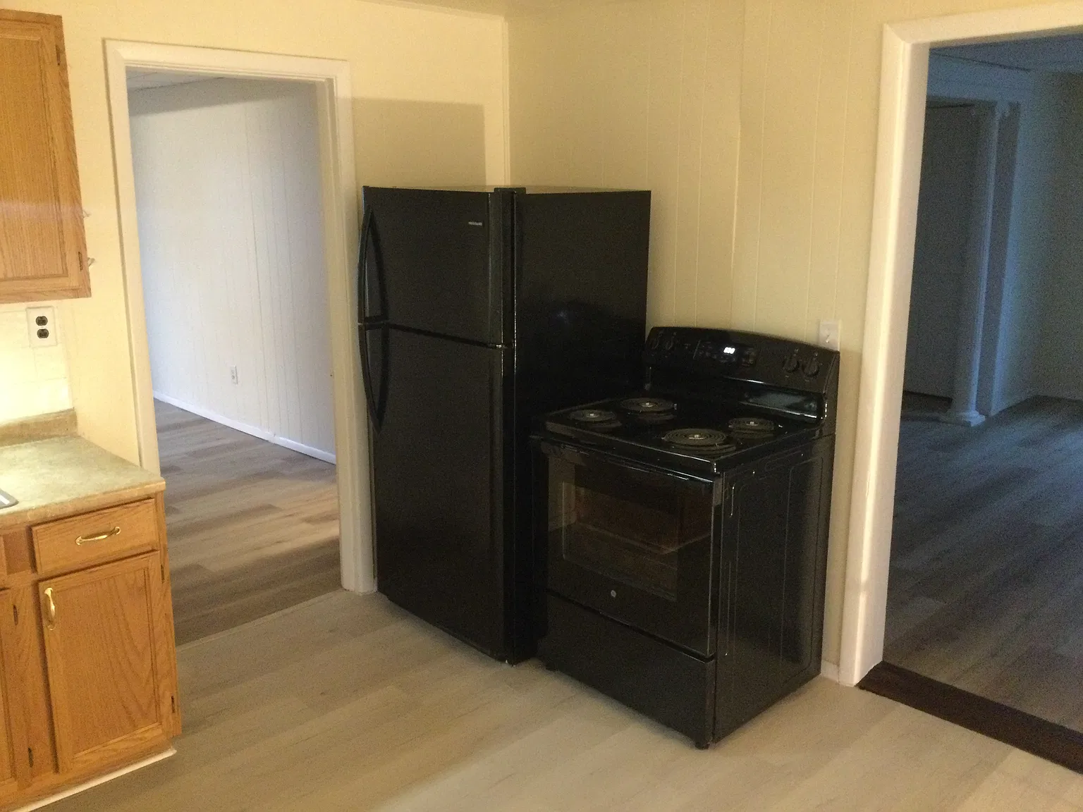 1 bed, 900 sqft, $1,035 — Photo 3