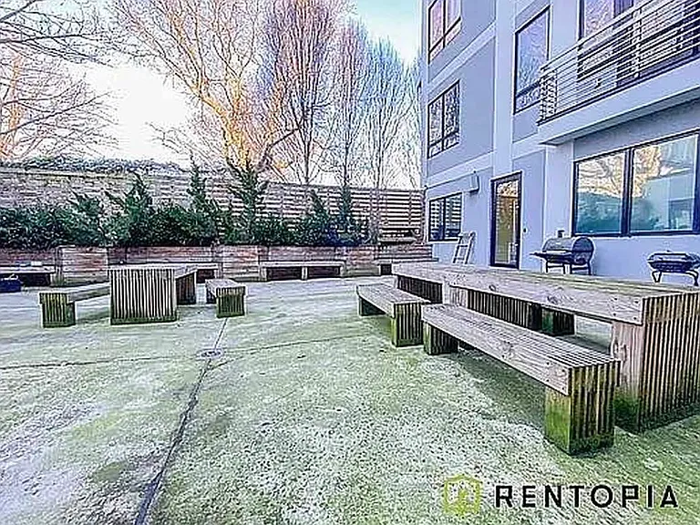 105 Vanderveer St #2D — Photo 7